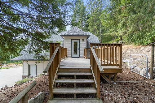 9-6500 15 Avenue, Salmon Arm, BC - Outdoor With Deck Patio Veranda