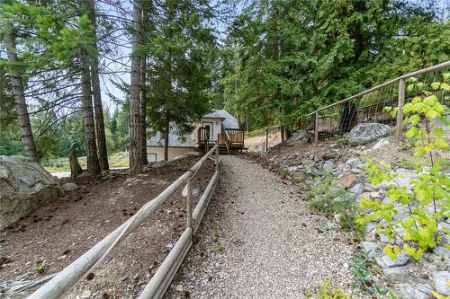 9-6500 15 Avenue, Salmon Arm, BC - Outdoor