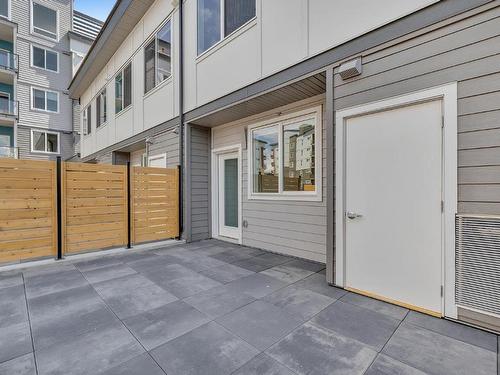 102C-3642 Mission Springs Drive, Kelowna, BC - Outdoor With Exterior