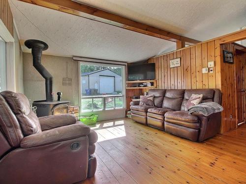 Living room - 186 Ch. Gagnon, Laniel, QC - Indoor Photo Showing Living Room