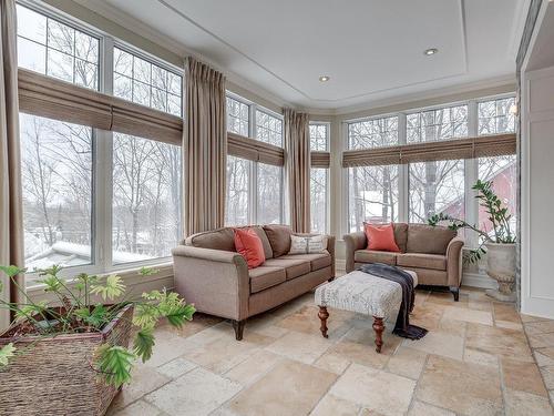 Solarium - 53 Av. Du Bel-Horizon, Sainte-Julie, QC - Indoor Photo Showing Living Room