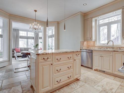 Kitchen - 53 Av. Du Bel-Horizon, Sainte-Julie, QC - Indoor Photo Showing Kitchen With Upgraded Kitchen