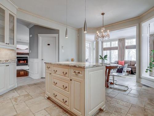 Kitchen - 53 Av. Du Bel-Horizon, Sainte-Julie, QC - Indoor Photo Showing Kitchen