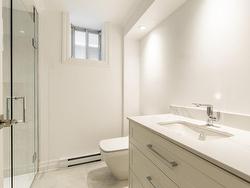 Ensuite bathroom - 