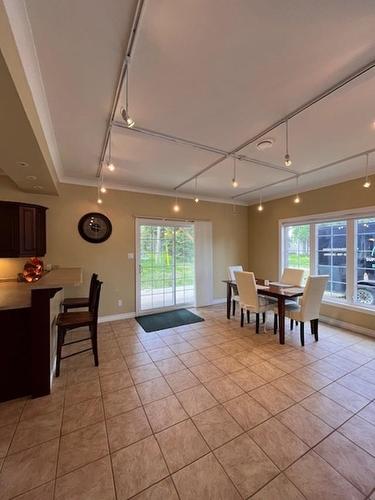 140 Birchcrest Road, Longlac, ON - Indoor Photo Showing Dining Room