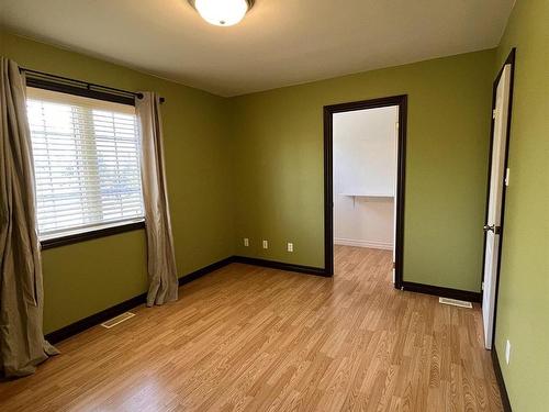 140 Birchcrest Road, Longlac, ON - Indoor Photo Showing Other Room