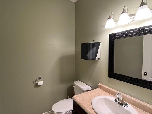 140 Birchcrest Road, Longlac, ON - Indoor Photo Showing Bathroom