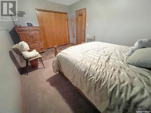 380 Aspen Drive, Swift Current, SK - Indoor Photo Showing Bedroom