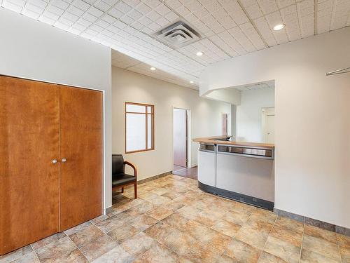 Bureau - 201-495  - 521 Rue Du Sud, Cowansville, QC - Indoor Photo Showing Kitchen