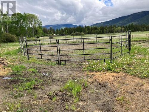 3201 Creighton Valley Road, Cherryville, BC 