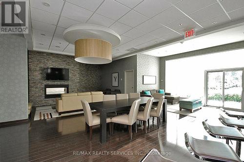 2009 - 215 Queen Street E, Brampton, ON - Indoor Photo Showing Dining Room