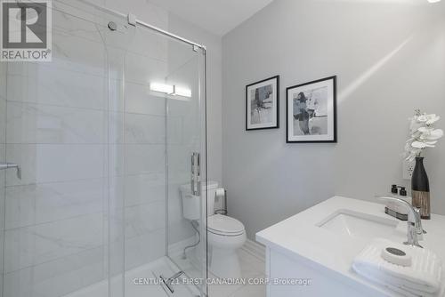1829 Upper West Avenue, London, ON - Indoor Photo Showing Bathroom