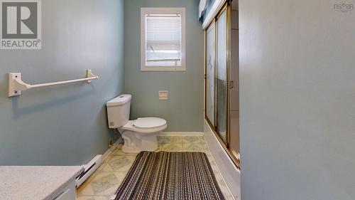 127 Highland Avenue, Wolfville, NS - Indoor Photo Showing Bathroom