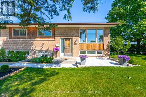 195 Elmwood Road, Oakville (Old Oakville), ON - Outdoor