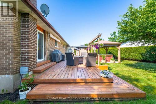 195 Elmwood Road, Oakville (Old Oakville), ON - Outdoor With Deck Patio Veranda