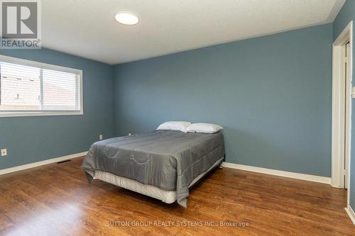 93 Starhill Crescent, Brampton, ON - Indoor Photo Showing Bedroom