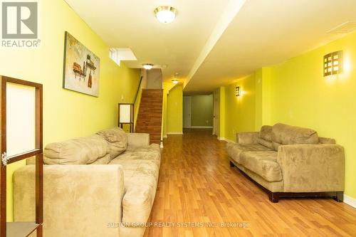 93 Starhill Crescent, Brampton, ON - Indoor