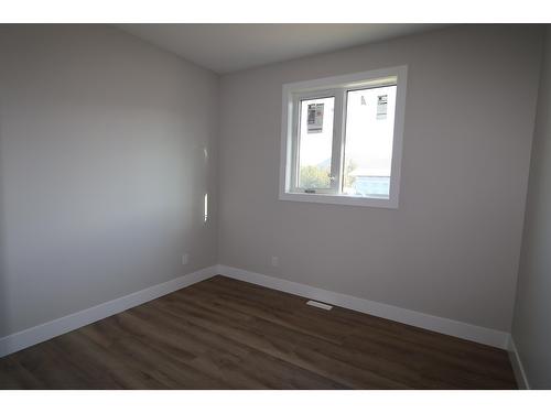 718 St. Mary River Drive, Kimberley, BC - Indoor Photo Showing Other Room