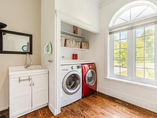 Salle de lavage - 5 Place Monk, Montréal (L'Île-Bizard/Sainte-Geneviève), QC - Indoor Photo Showing Laundry Room