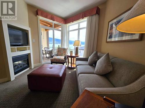 13011 Lakeshore Drive S Unit# 224, Summerland, BC - Indoor Photo Showing Living Room With Fireplace