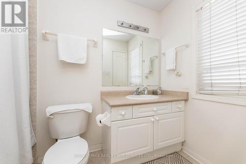 1256 Galesway Boulevard, Mississauga, ON - Indoor Photo Showing Bathroom