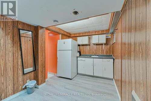 93 - 6429 Finch Avenue W, Toronto, ON - Indoor Photo Showing Kitchen