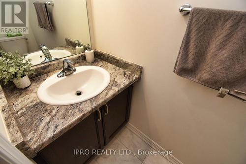 80 Scenic Ridge Gate, Brant (Paris), ON - Indoor Photo Showing Bathroom