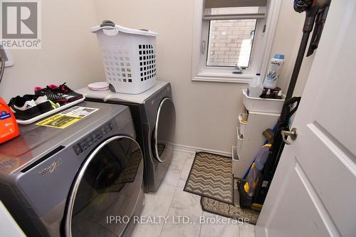 80 Scenic Ridge Gate, Brant (Paris), ON - Indoor Photo Showing Laundry Room