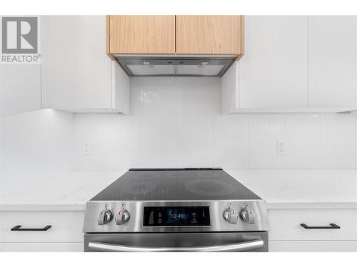 1202 Woods Lane, Enderby, BC - Indoor Photo Showing Kitchen