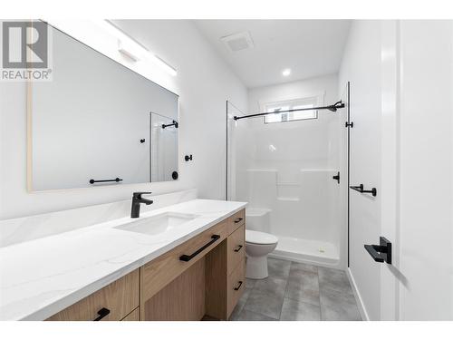 1202 Woods Lane, Enderby, BC - Indoor Photo Showing Bathroom