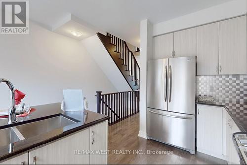 46 Troon Avenue, Vaughan, ON - Indoor Photo Showing Bathroom