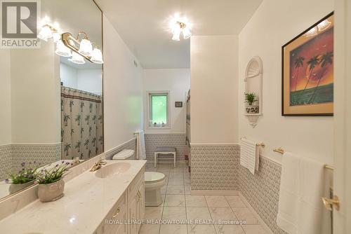 4 Beechwood Crescent, Oro-Medonte, ON - Indoor Photo Showing Bathroom