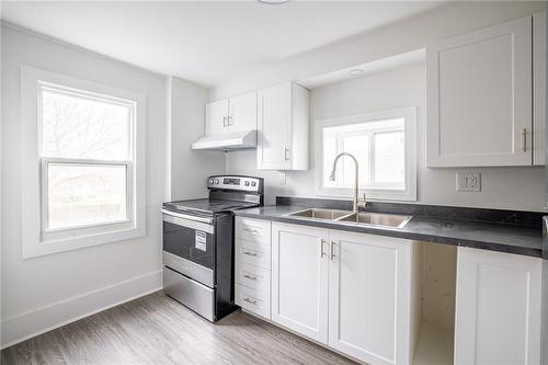 173 Mitchell Street N, Port Colborne, ON - Indoor Photo Showing Kitchen With Double Sink