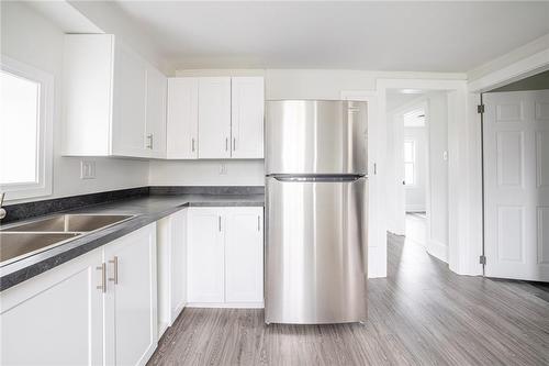 173 Mitchell Street N, Port Colborne, ON - Indoor Photo Showing Kitchen With Double Sink