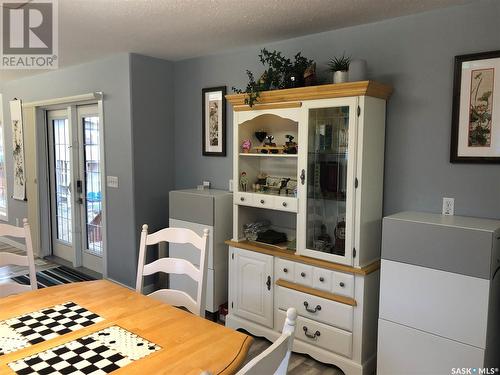 144 5Th Avenue E, Unity, SK - Indoor