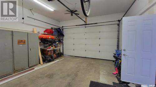 144 5Th Avenue E, Unity, SK - Indoor Photo Showing Garage