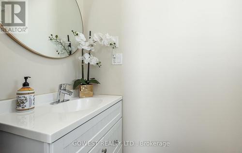 2670 Embleton Road, Brampton, ON - Indoor Photo Showing Bathroom