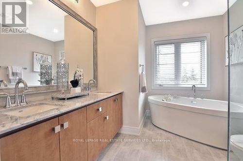 1024B Islington Avenue, Toronto (Islington-City Centre West), ON - Indoor Photo Showing Bathroom