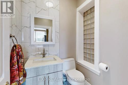 351219 Seventeenth Line, East Garafraxa, ON - Indoor Photo Showing Bathroom