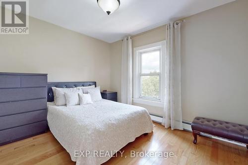 351219 Seventeenth Line, East Garafraxa, ON - Indoor Photo Showing Bedroom