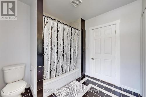 351219 Seventeenth Line, East Garafraxa, ON - Indoor Photo Showing Bathroom