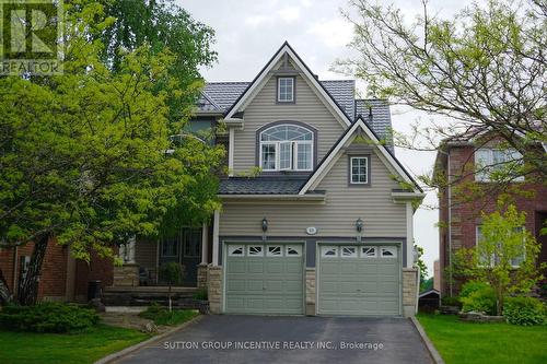 23 Sovereign'S Gate, Barrie (Innis-Shore), ON - Outdoor With Facade