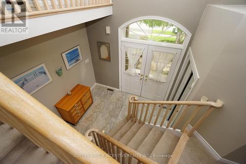 23 Sovereign'S Gate, Barrie (Innis-Shore), ON - Indoor Photo Showing Other Room