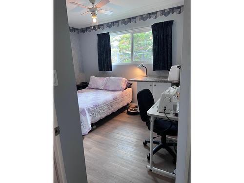 318 27Th Avenue S, Cranbrook, BC - Indoor Photo Showing Bedroom