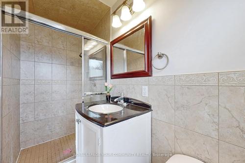 27 Marathon Crescent, Toronto (Newtonbrook West), ON - Indoor Photo Showing Bathroom