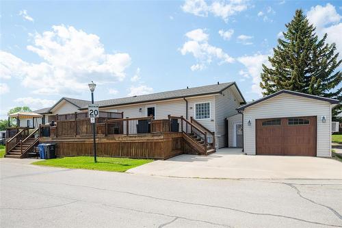 99 Sandale Drive, Winnipeg, MB - Outdoor With Deck Patio Veranda