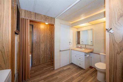 2 Shay Crescent, Winnipeg, MB - Indoor Photo Showing Bathroom