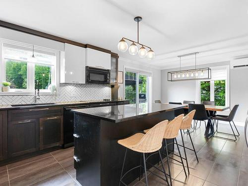 Cuisine - 1425 Rue Du Bourgeon, Lévis (Les Chutes-De-La-Chaudière-Ouest), QC - Indoor Photo Showing Kitchen With Upgraded Kitchen