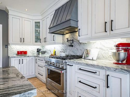 513442 2Nd Line, Amaranth, ON - Indoor Photo Showing Kitchen With Upgraded Kitchen