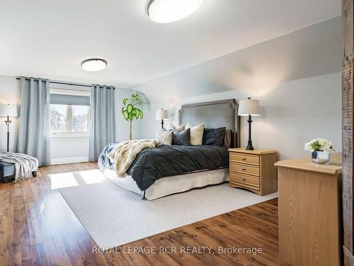 513442 2Nd Line, Amaranth, ON - Indoor Photo Showing Bedroom